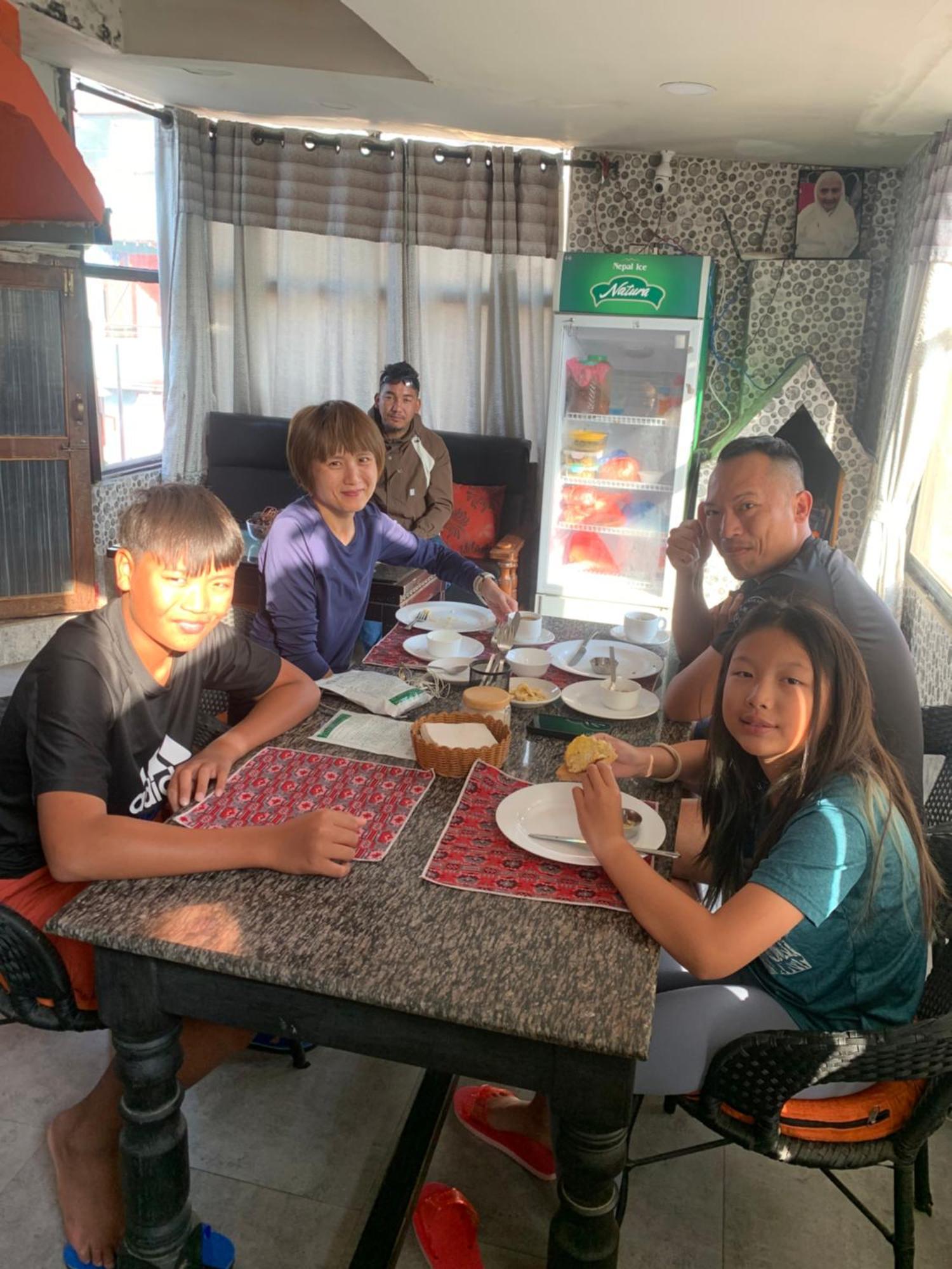 Bnb Royal Tourist House カトマンズ エクステリア 写真