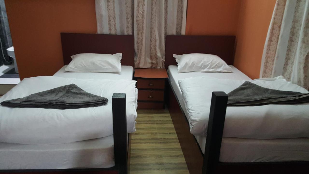 Bnb Royal Tourist House カトマンズ エクステリア 写真